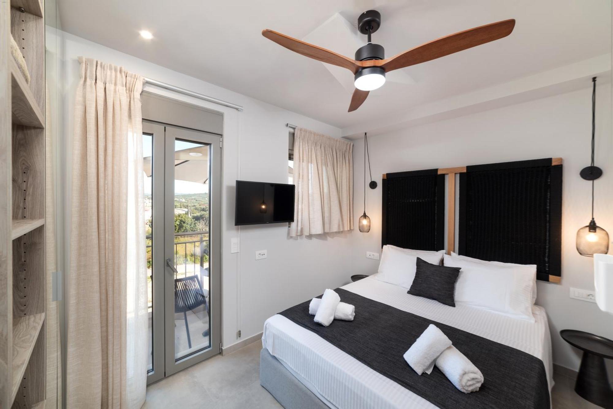 Ks Luxury Villas Heated Pools เยโอริยิอูโปลิส ภายนอก รูปภาพ