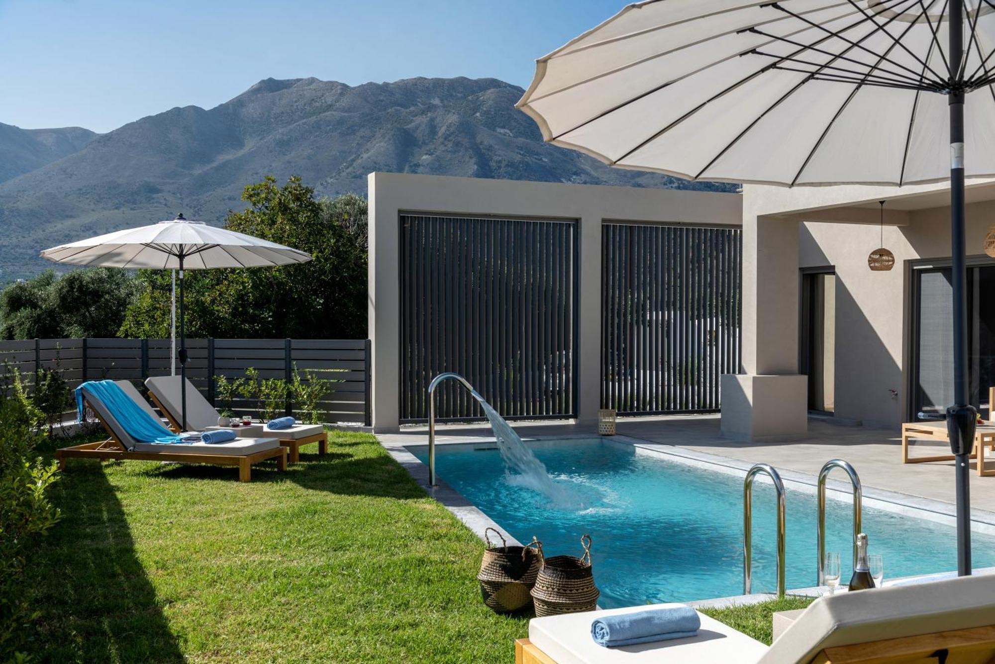 Ks Luxury Villas Heated Pools เยโอริยิอูโปลิส ภายนอก รูปภาพ