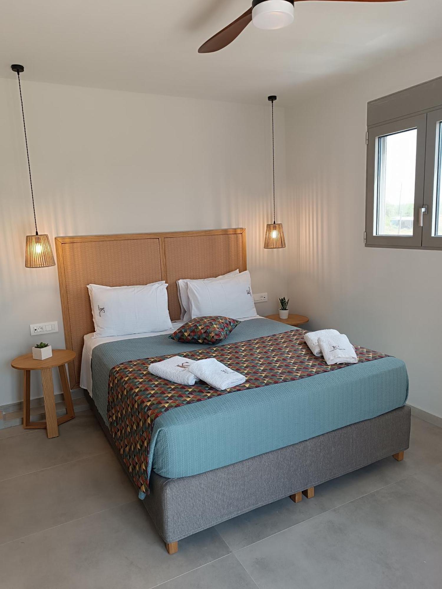 Ks Luxury Villas Heated Pools เยโอริยิอูโปลิส ภายนอก รูปภาพ